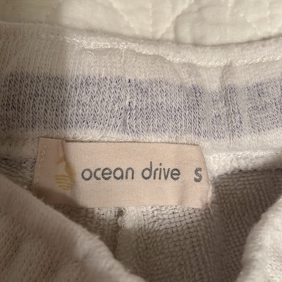 Ocean drive shorts - Picture 2 of 2